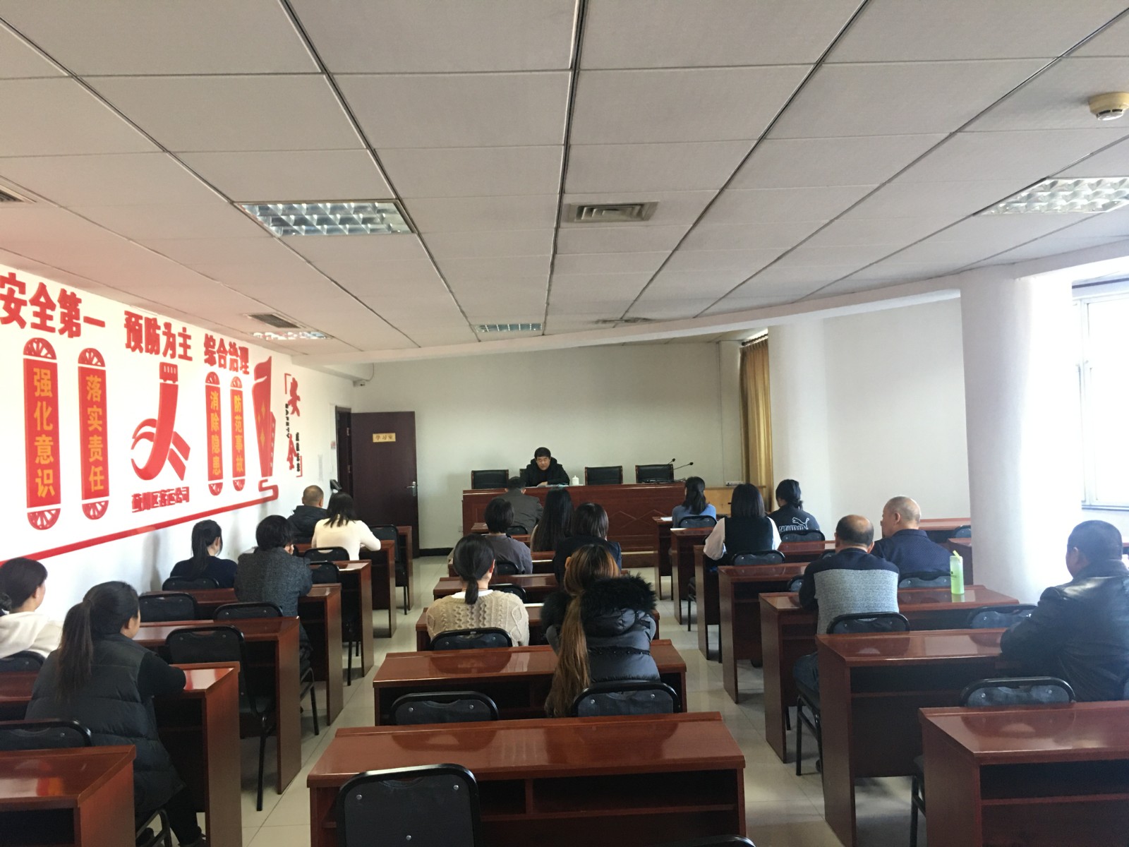 30714147.jpg 30714147.jpg