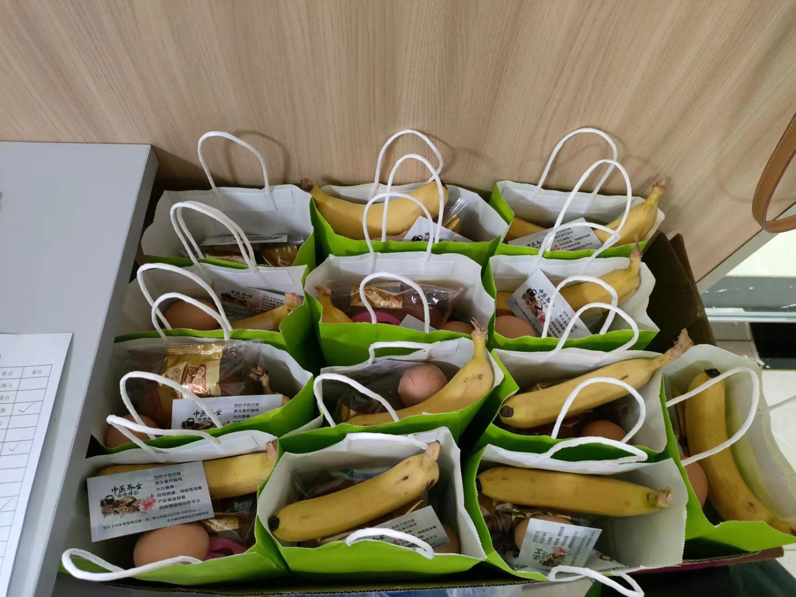 75004528.jpg 75004528.jpg